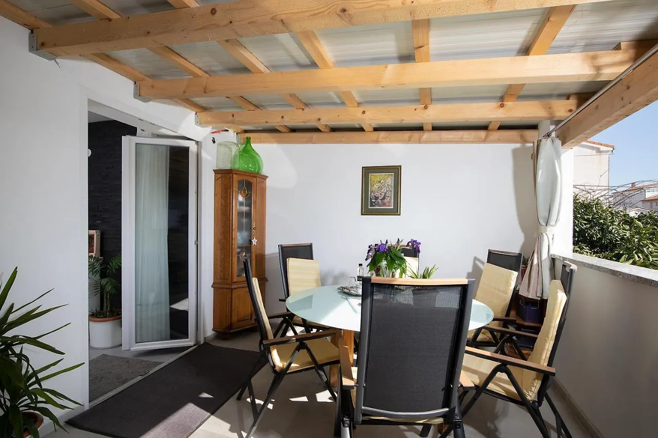 Sea View Apartment With Free Parking Pula Croatia