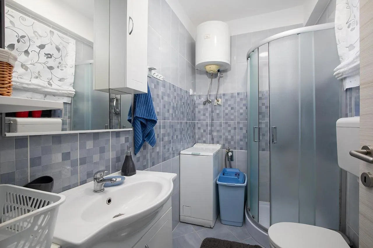 Sea View Apartment With Free Parking Pula