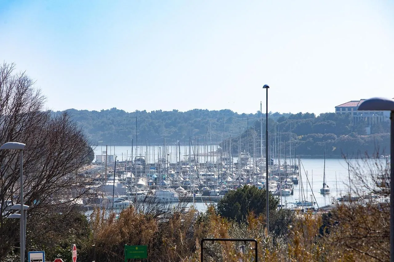 Sea View Apartment With Free Parking Pula 0*,  Croatia