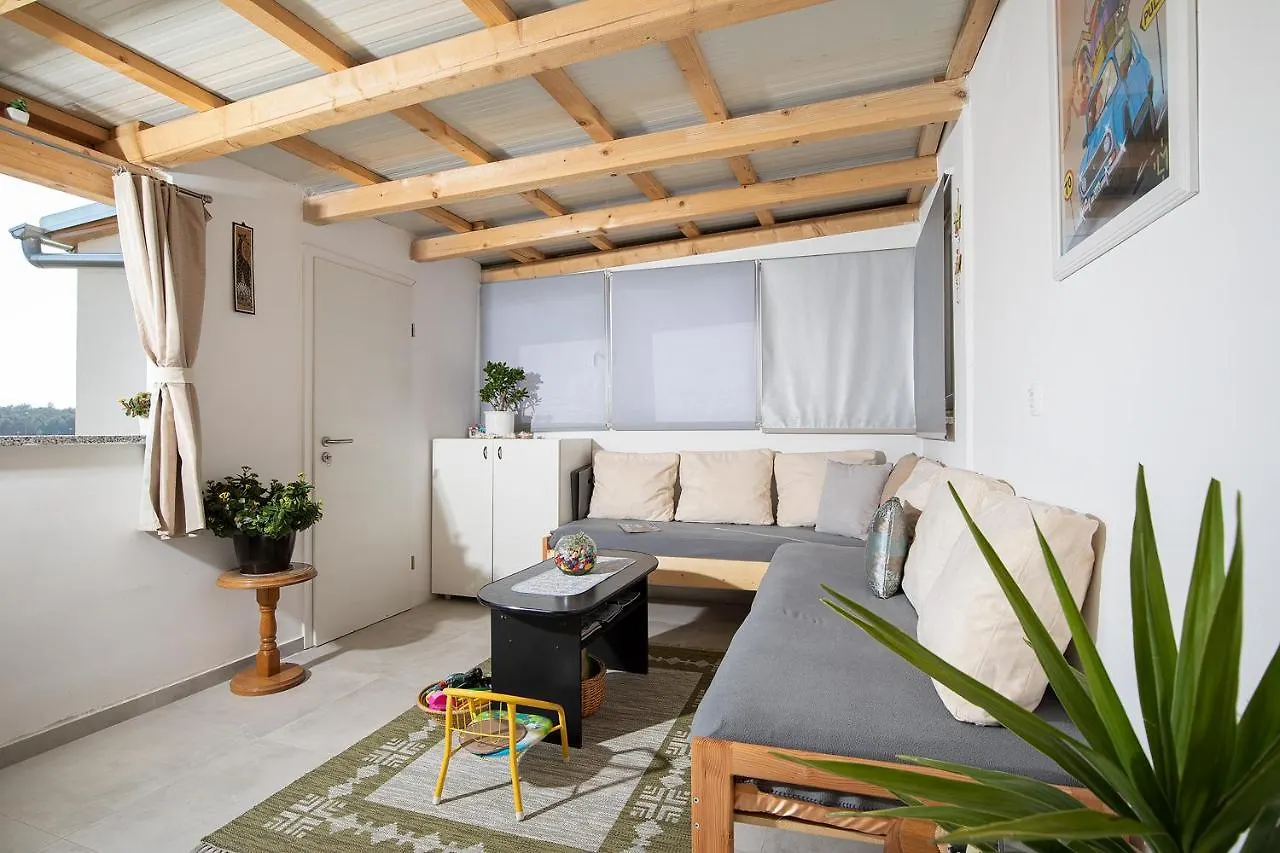 Sea View Apartment With Free Parking Pula